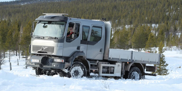 Volvo Trucks – Volvo FL 4×4 amélioré pour les tâches exigeantes