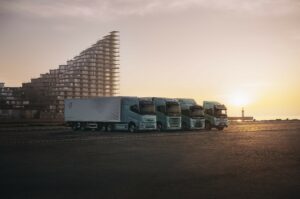 Volvo Trucks renouvelle l’ensemble de ses modèles lourds électriques – avec des autonomies allant jusqu&rsquo;à 700 km