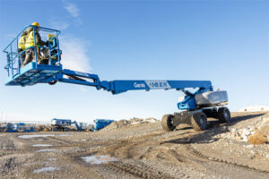 Genie – Les nouvelles nacelles hybrides S®-85 XC™ FE et électriques S-85 XC E bénéficient de la technologie Lithium-Ion et d’autres améliorations visant à réduire les coûts de détention.