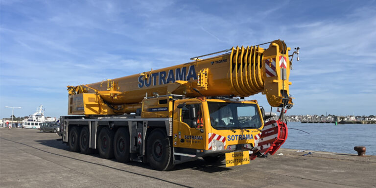 Sotrama recoit la première Tadano AC 5.250L-2 en France