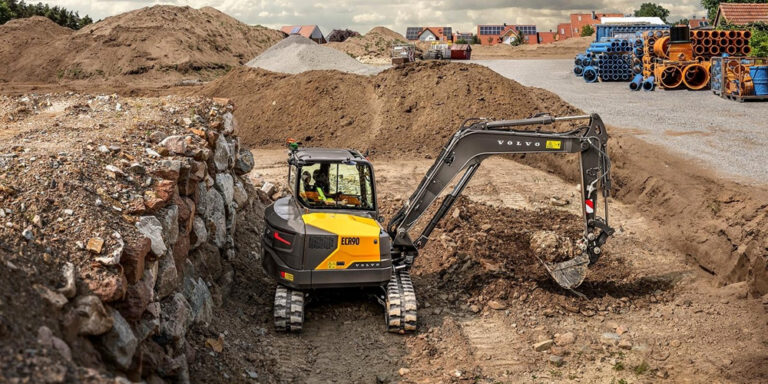 Volvo CE lance trois modèles de pelles hydrauliques compactes nouvelle génération à l&rsquo;approche du salon ConExpo 2026