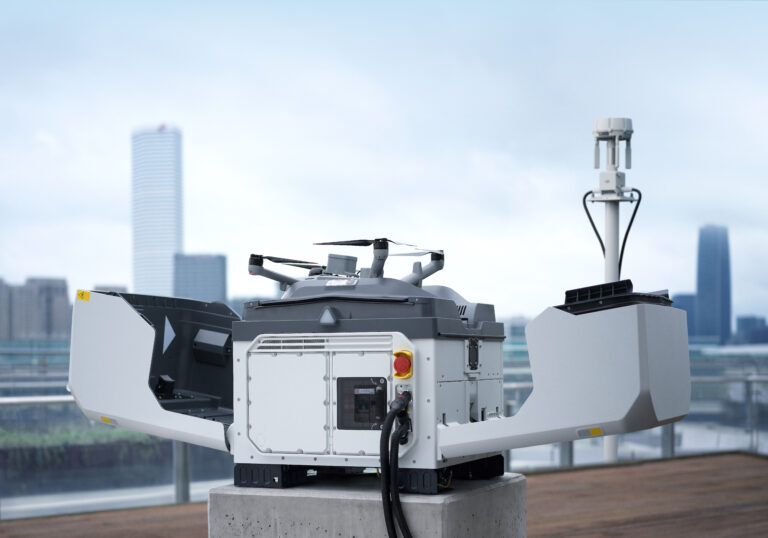 DJI – dock pour drone avec remplacement automatisé de la batterie en 25 secondes