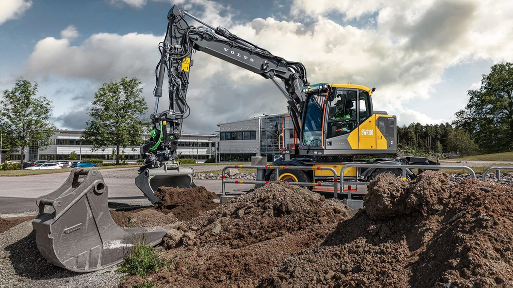 Volvo CE – Pelle hydraulique sur pneus EWR150 Electric